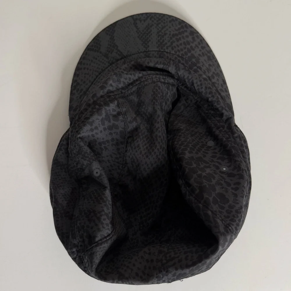 Lululemon Black Patterned Cap